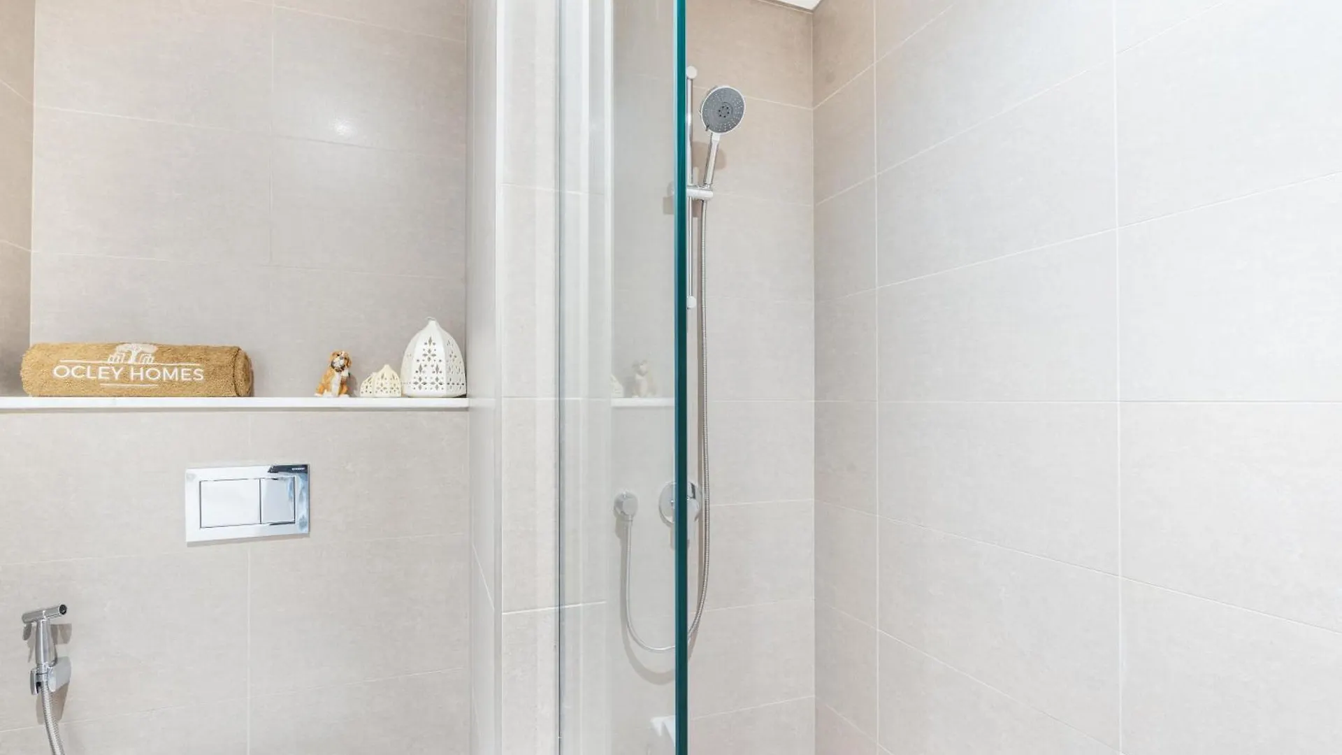 Stunning Renovated Home With Full Burj Khalifa View Ντουμπάι Διαμέρισμα